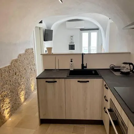 Apartment Greta's & Private Perinaldo