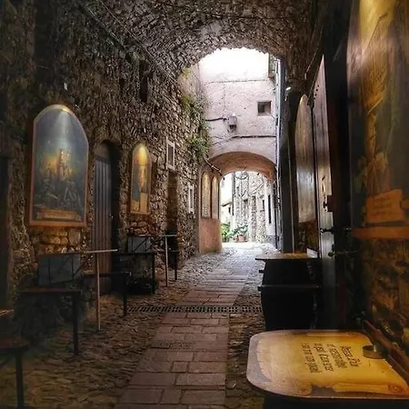 Greta's & Private * Perinaldo