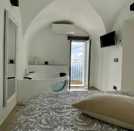 Greta's & Private Apartment *