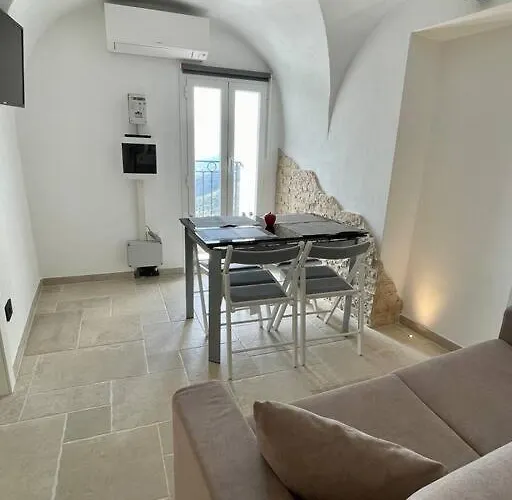 Greta's & Private * Perinaldo